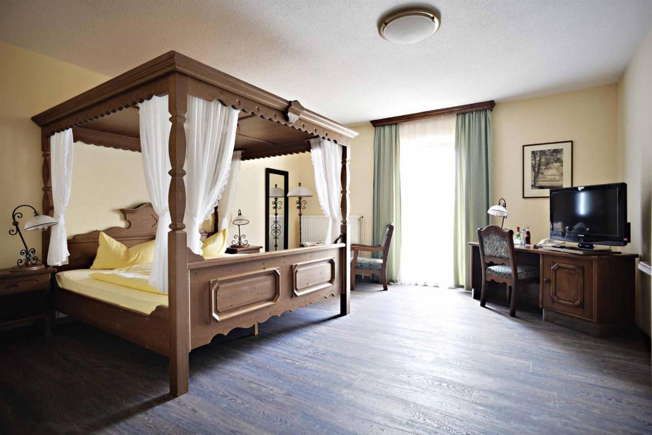 Hotel Und Restaurant Rittergut Kreipitzsch Наумбург Екстер'єр фото