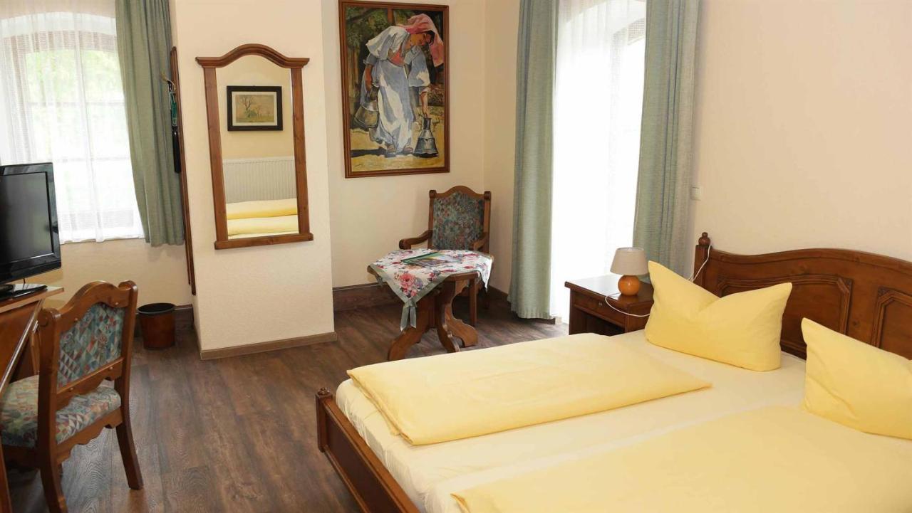 Hotel Und Restaurant Rittergut Kreipitzsch Наумбург Екстер'єр фото